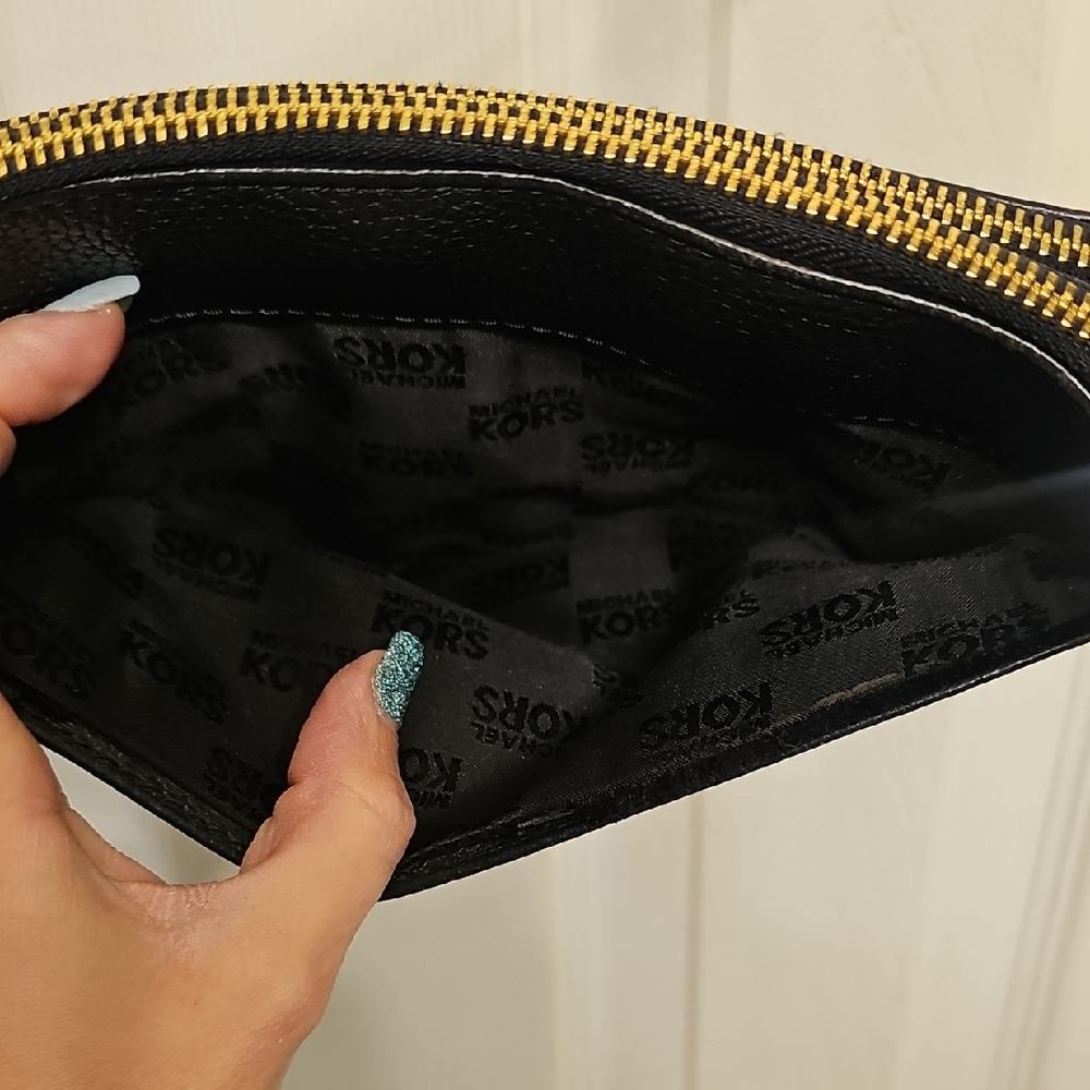 Michael Kors Black Leather Crossbody with Gold Logo - Picture 6 of 12